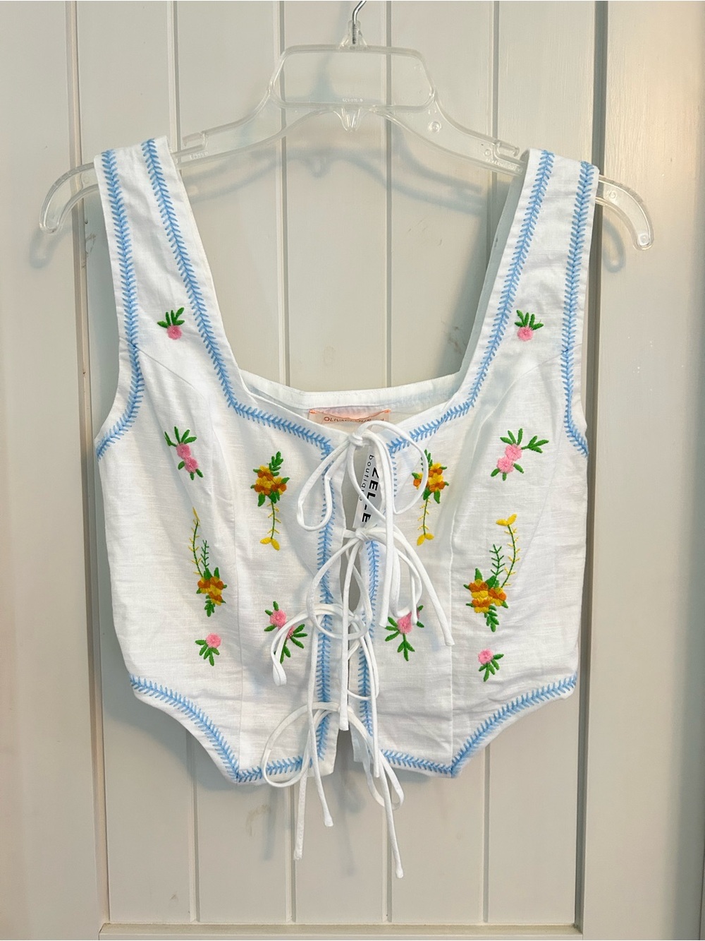 NWT Olivaceous White Embroidered Lace-Up Women’s Crop Top Medium